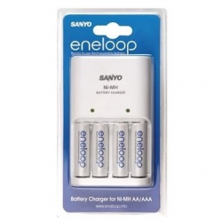 Ładowarka Sanyo MQN04 + 4 x R6/AA Sanyo Eneloop 2000mAh